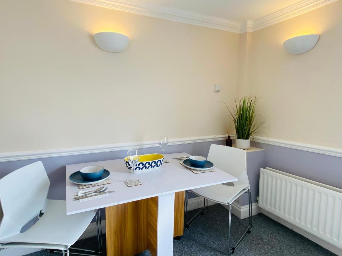 هاستَنغ Sea Front White Rock Apartment المظهر الخارجي الصورة